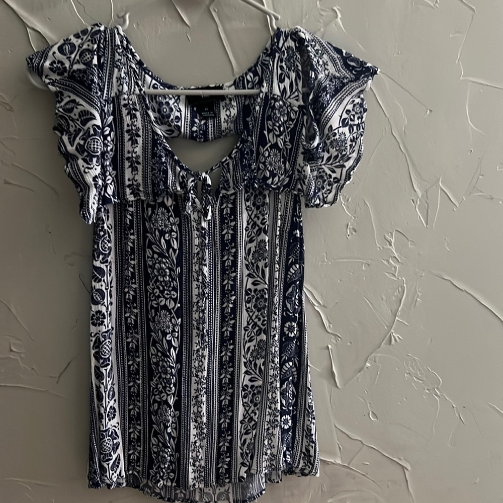 Blue and white cut out top